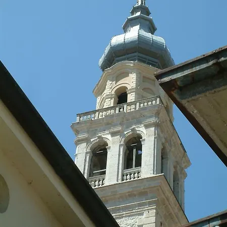 Casa Piazza Marconi 아파트